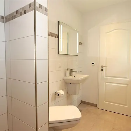 Holiday home Haushaelfte-5d-id-332 *
