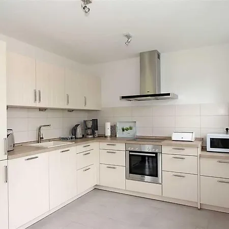 Haushaelfte 5d Id 332 Holiday home *